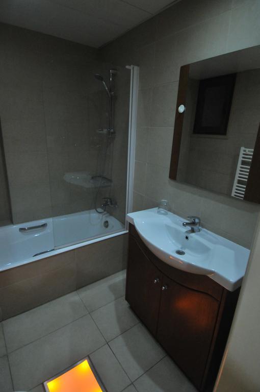 Ithaki Phinikoudes Apartment No. 204 Larnaca Værelse billede